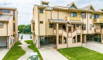 24 LAKE BREEZE Dr 24, New Orleans, LA 70129