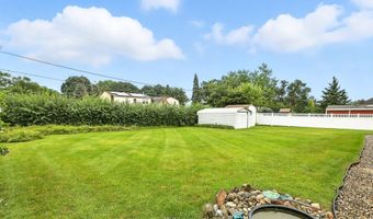 725 N 8th Ave, Addison, IL 60101