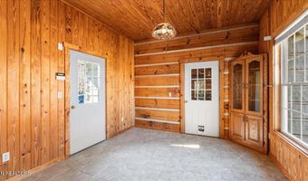 1793 Cherokee Dr, Bean Station, TN 37708