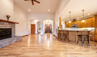 27 Hilltop Dr, Buffalo, WY 82834