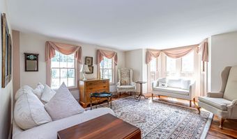 13 Courthouse Rd, Amherst, NH 03031