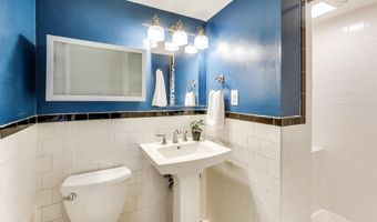 4422 NEPTUNE Dr, Alexandria, VA 22309