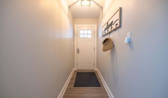 240 Fernwood Dr, Bayville, NJ 08721
