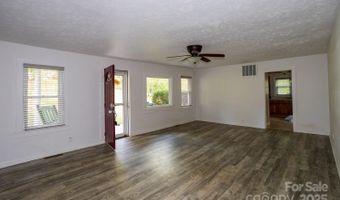 948 Riceville Rd, Asheville, NC 28805