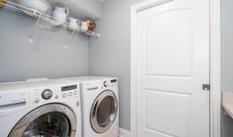 856 Bridge Crest Dr SE, Ada, MI 49301