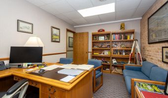 382 Lake St, Antioch, IL 60002