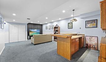 153 Vivas Dr, Barnegat, NJ 08005