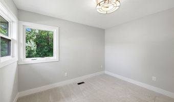 33944 Overton Cir, Adel, IA 50003