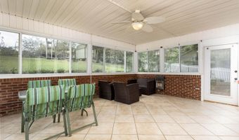 715 Carmen Dr, Athens, TN 37303