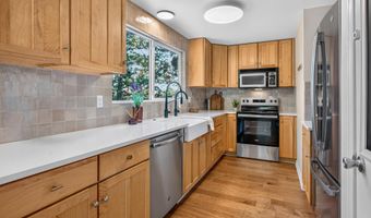63928 Sunset Dr, Bend, OR 97703