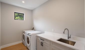 803 YATES St, Orlando, FL 32804