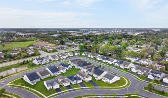 777 W Fairway Dr, Addison, IL 60101