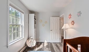 29 Grey Meadow Dr, Burlington, VT 05408