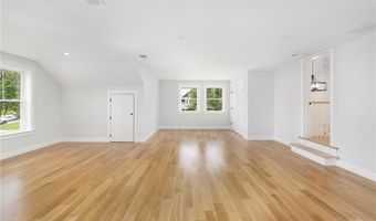 55 Dolphin Ave, Jamestown, RI 02835