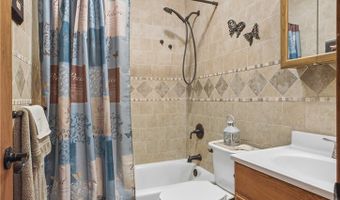 407 Dorwood Dr, Alliance, OH 44601