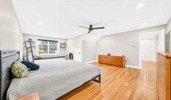 2 Sequoia St, Billerica, MA 01821