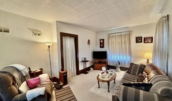 912 S Lloyd St, Aberdeen, SD 57401