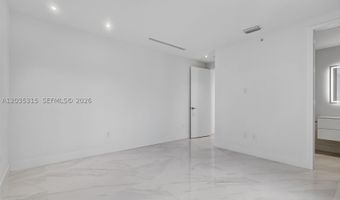 3750 Yacht Club Dr TH5, Aventura, FL 33180