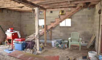 409 E. Elm St, Albion, IL 62806
