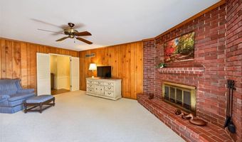 6 Helmsdale Ct, Ballwin, MO 63011