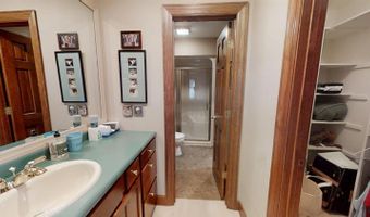 25162 Mid Rd, Batesville, IN 47006