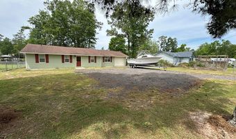 1504 Wyboo Ave, Manning, SC 29102