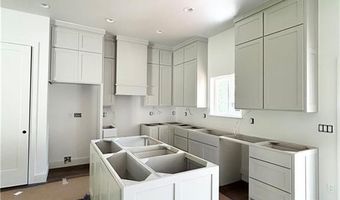 8 Stanton Cir, Bella Vista, AR 72714