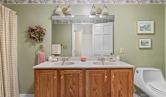 429 Woonsocket Hill Rd, North Smithfield, RI 02896