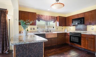 7 Lanikeha Pl, Kahului, HI 96732