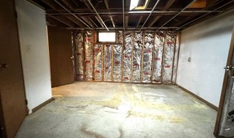 142 Pine Cir, Bennington, VT 05201