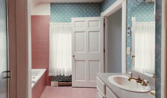 124 Elm St, Bennington, VT 05201