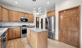 5713 Rosslare Ln, Fitchburg, WI 53711