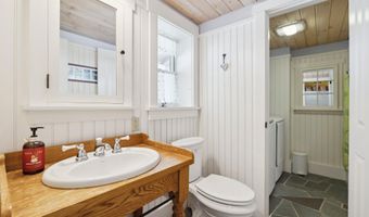 118 Gills Rd, Barnard, VT 05031