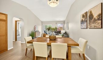 920 Mountain Meadows Cir, Ashland, OR 97520