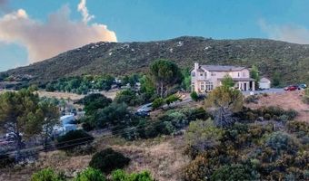 23475 Trappers Hollow Rd, Alpine, CA 91901