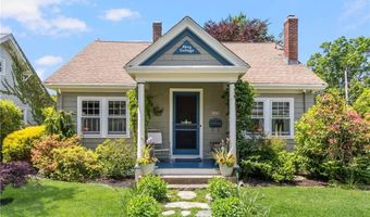 141 Coggeshall Ave, Newport, RI 02840