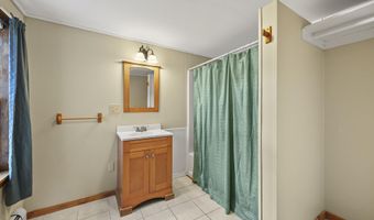 11 Richmond Ln, Adams, MA 01220
