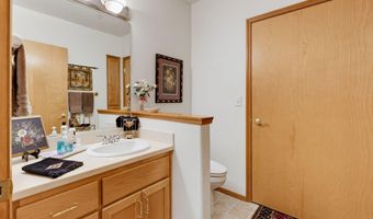 965 Golden Aspen Pl, Ashland, OR 97520