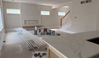 519 S 4th St, Adel, IA 50003