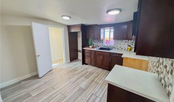 806 W Spruce St, Compton, CA 90220