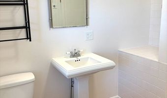 663 E 5th St B, Boston, MA 02127