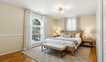 4003 KLOMAN St, Annandale, VA 22003