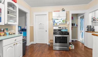 9 Southern St, Cranston, RI 02920