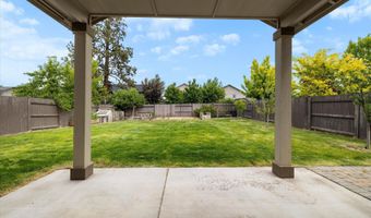 21278 SE Daylily Ave, Bend, OR 97702