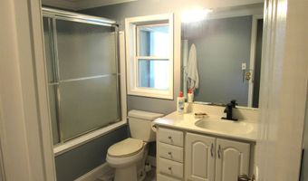 1901 N 600 Rd, Baldwin City, KS 66006