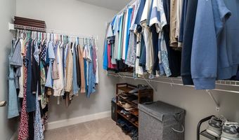 81 Batcheller Ave, Cranston, RI 02920
