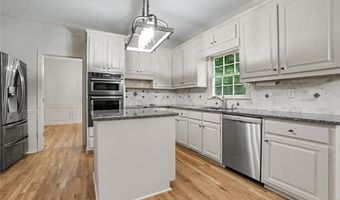 10785 Tuxford Dr, Alpharetta, GA 30022