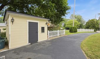1331 New London Ave, Cranston, RI 02920