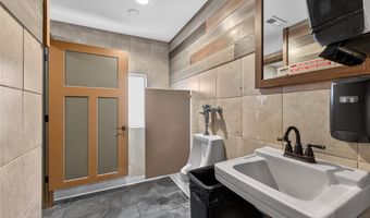 8713 Gravois Rd, Affton, MO 63123