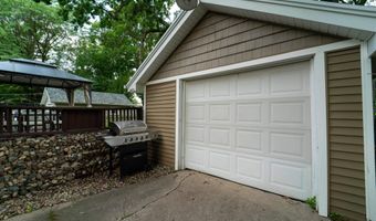 1314 W PINE St, Appleton, WI 54914